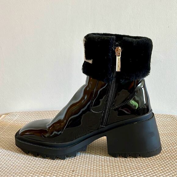 KARL LAGERFELD PARIS Carey Logo Booties Faux Fur Trim Chunky Lug Sole Heel 7.5M - Picture 10 of 15